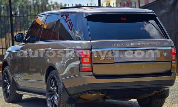 Nunua Ilio tumika Land Rover Range Rover Vogue Nyingine Gari ndani ya Nairobi nchini Nairobi Nunua Ilio tumika Land Rover Range Rover Vogue Nyingine Gari ndani ya Nairobi nchini Nairobi