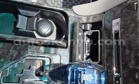 Buy Used Toyota Crown Blue Car in Kiambu in Nairobi Buy Used Toyota Crown Blue Car in Kiambu in Nairobi