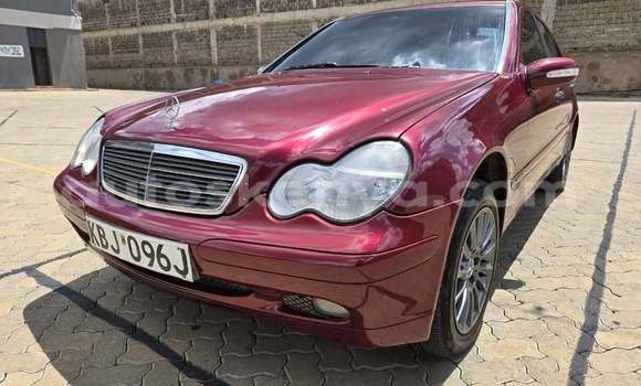 Nunua Ilio tumika Mercedes‒Benz C–Class Nyekundu Gari ndani ya Busia nchini West Kenya Nunua Ilio tumika Mercedes‒Benz C–Class Nyekundu Gari ndani ya Busia nchini West Kenya