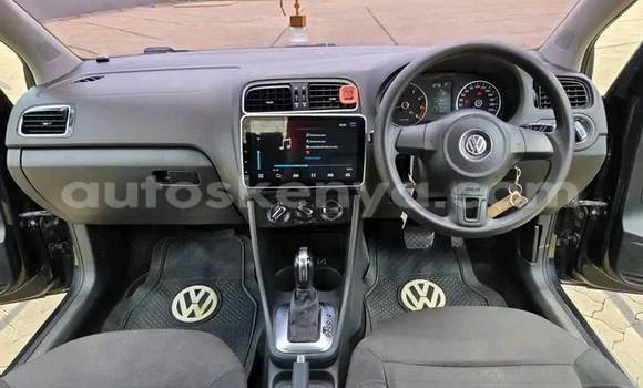 Nunua Ilio tumika Volkswagen Polo Nyeusi Gari ndani ya Kiambu nchini Nairobi Nunua Ilio tumika Volkswagen Polo Nyeusi Gari ndani ya Kiambu nchini Nairobi
