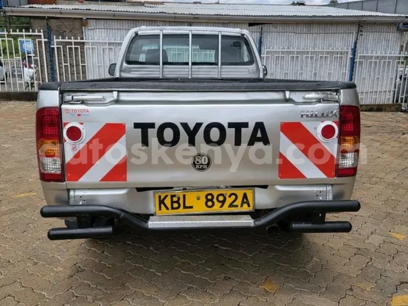 Big with watermark toyota hilux northeast kenya bute 27779