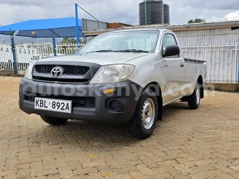 Big with watermark toyota hilux northeast kenya bute 27779