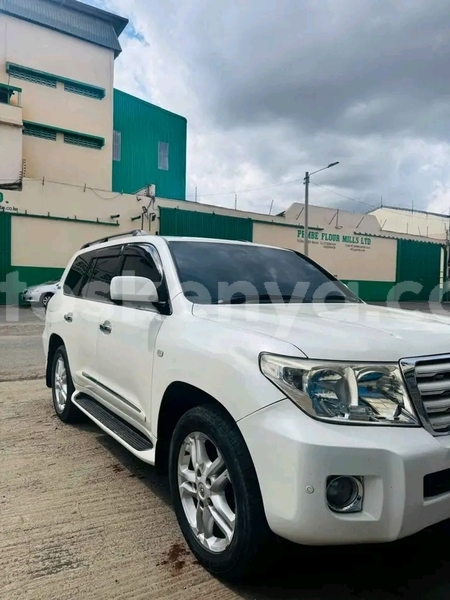 Big with watermark toyota land cruiser prado northeast kenya bute 27857