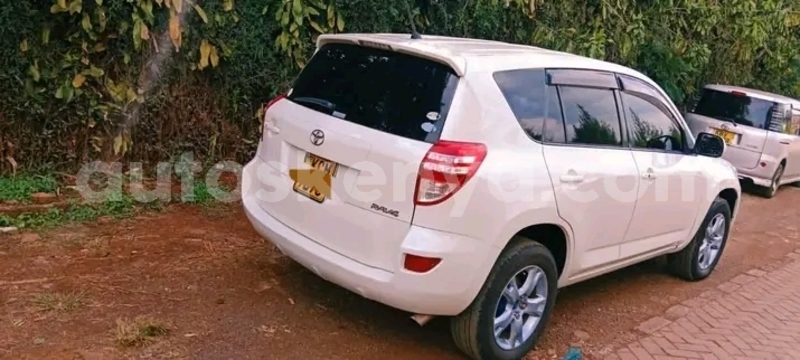 Big with watermark toyota rav4 northeast kenya bute 27873