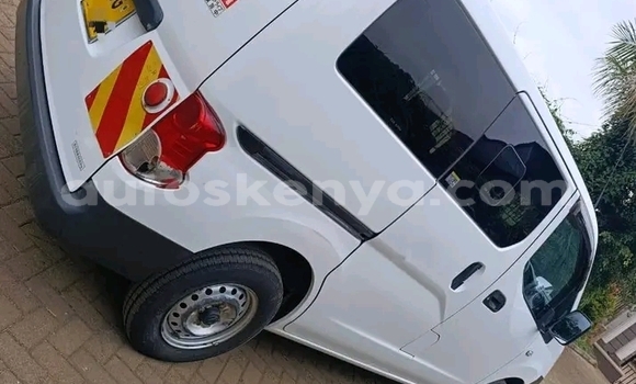 Nunua Ilio tumika Nissan NV200 Nyeupe Gari ndani ya Homa Bay nchini Nyanza Nunua Ilio tumika Nissan NV200 Nyeupe Gari ndani ya Homa Bay nchini Nyanza