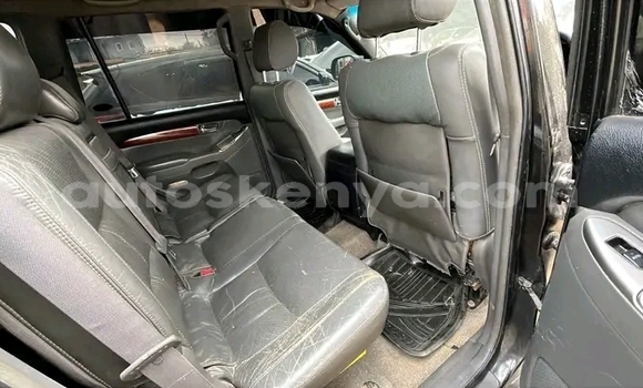 Nunua Ilio tumika Toyota Prado Nyeusi Gari ndani ya Changamwe nchini Pwani Nunua Ilio tumika Toyota Prado Nyeusi Gari ndani ya Changamwe nchini Pwani