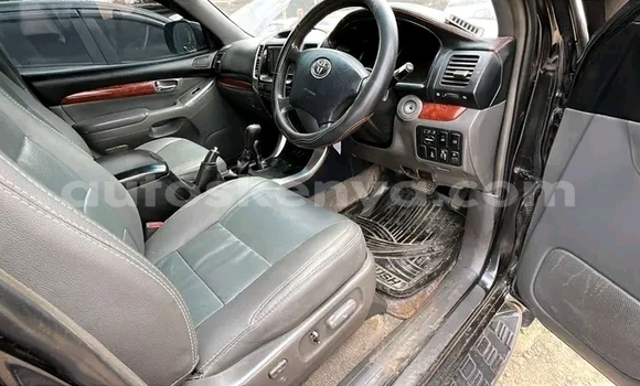Nunua Ilio tumika Toyota Prado Nyeusi Gari ndani ya Changamwe nchini Pwani Nunua Ilio tumika Toyota Prado Nyeusi Gari ndani ya Changamwe nchini Pwani
