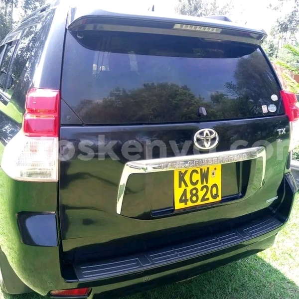 Big with watermark toyota land cruiser northeast kenya bute 27890