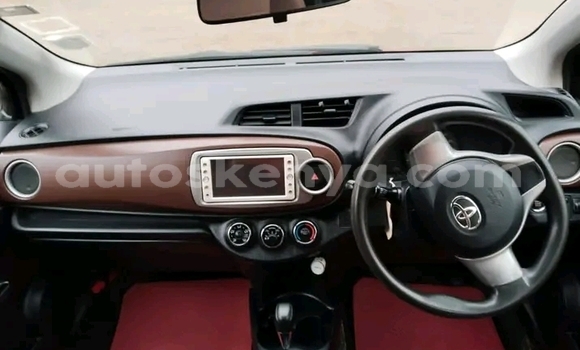 Nunua Ilio tumika Toyota Vitz Nyekundu Gari ndani ya Bute nchini Kaskazini Mashariki mwa Kenya Nunua Ilio tumika Toyota Vitz Nyekundu Gari ndani ya Bute nchini Kaskazini Mashariki mwa Kenya