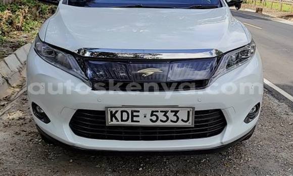 Oofamaa Toyota Harrier Other Makiinaa iti Nairobi keessatti Nairobi keessatti