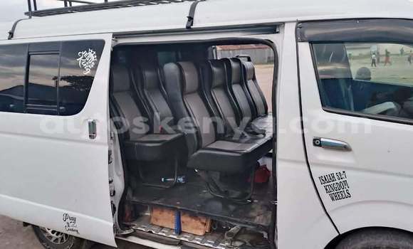 Oofamaa Toyota Hiace Other Makiinaa iti Nairobi keessatti Nairobi keessatti Oofamaa Toyota Hiace Other Makiinaa iti Nairobi keessatti Nairobi keessatti