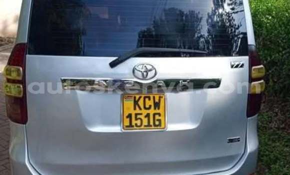 Oofamaa Toyota Noah Other Makiinaa iti Nairobi keessatti Nairobi keessatti