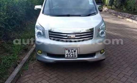 Oofamaa Toyota Noah Other Makiinaa iti Nairobi keessatti Nairobi keessatti Oofamaa Toyota Noah Other Makiinaa iti Nairobi keessatti Nairobi keessatti