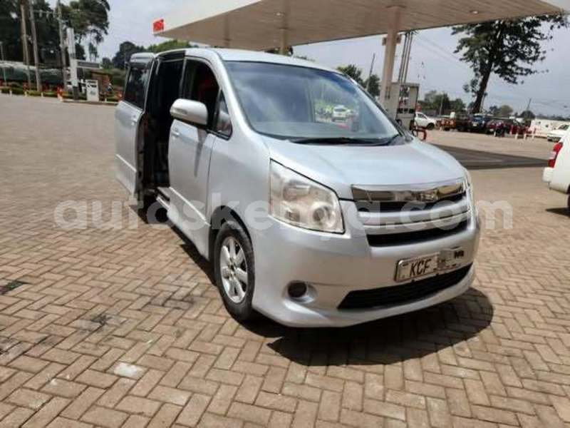 Big with watermark toyota noah nairobi nairobi 27928