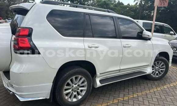 Oofamaa Toyota Land Cruiser Prado Other Makiinaa iti Nairobi keessatti Nairobi keessatti Oofamaa Toyota Land Cruiser Prado Other Makiinaa iti Nairobi keessatti Nairobi keessatti