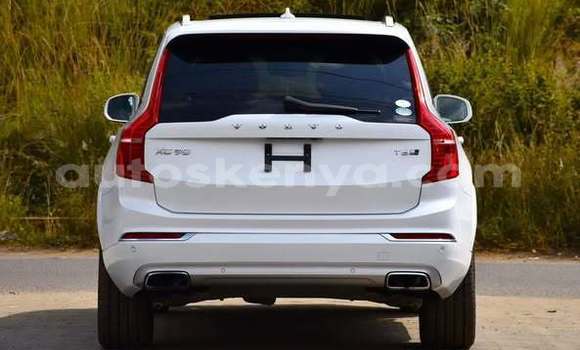 Oofamaa Volvo XC40 Other Makiinaa iti Nairobi keessatti Nairobi keessatti Oofamaa Volvo XC40 Other Makiinaa iti Nairobi keessatti Nairobi keessatti