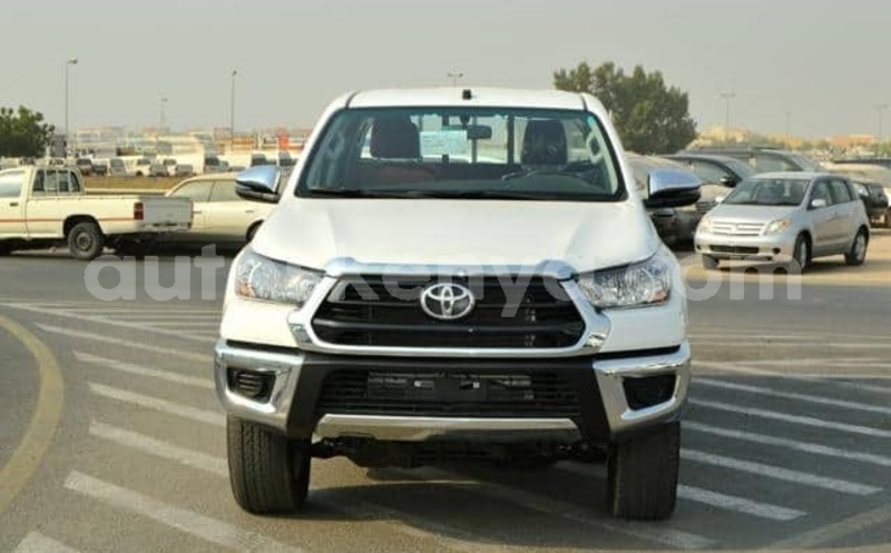 Big with watermark toyota hillux coast changamwe 28027