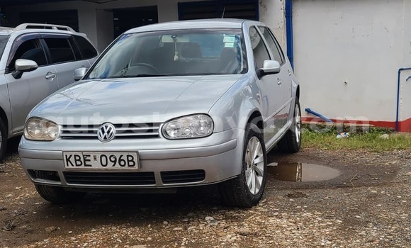 Nunua Ilio tumika Volkswagen Golf Fedha Gari ndani ya Nairobi nchini Nairobi