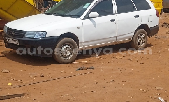 Oofamaa Nissan AD White Makiinaa iti Nairobi keessatti Nairobi keessatti Oofamaa Nissan AD White Makiinaa iti Nairobi keessatti Nairobi keessatti