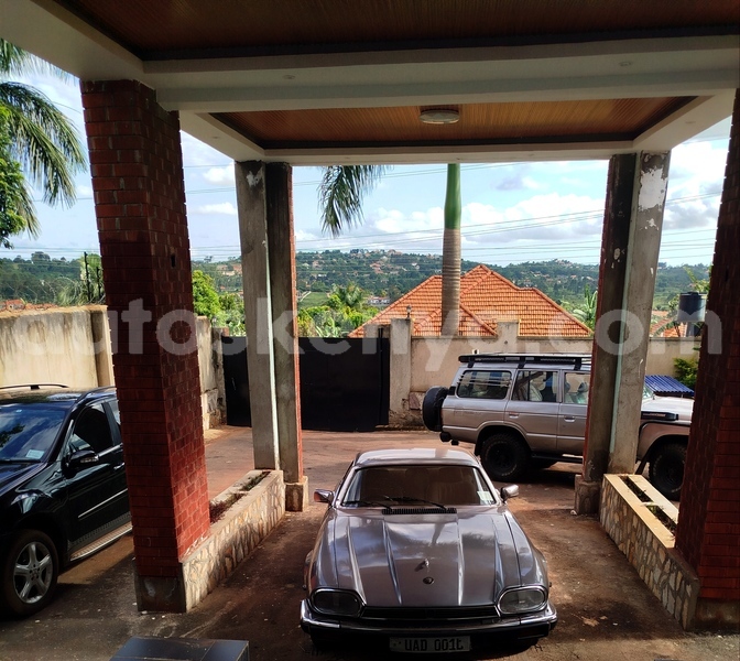 Big with watermark jaguar xjs nairobi nairobi 28238