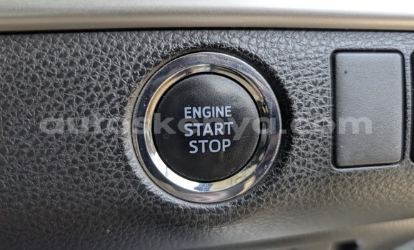 Nunua Ilio tumika Toyota Harrier Nyeupe Gari ndani ya Nairobi nchini Nairobi Nunua Ilio tumika Toyota Harrier Nyeupe Gari ndani ya Nairobi nchini Nairobi