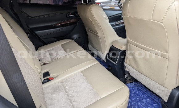 Nunua Ilio tumika Toyota Harrier Nyeupe Gari ndani ya Nairobi nchini Nairobi Nunua Ilio tumika Toyota Harrier Nyeupe Gari ndani ya Nairobi nchini Nairobi