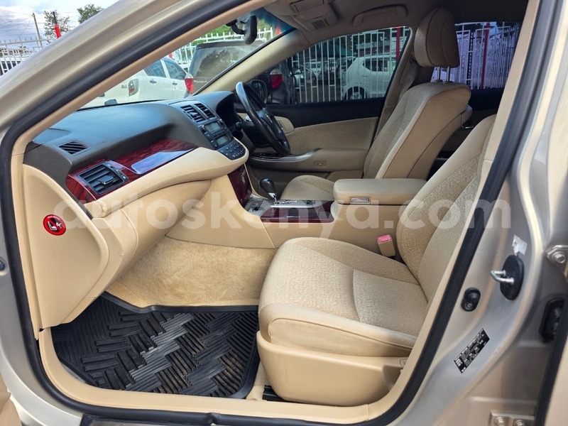 Big with watermark toyota crown nairobi nairobi 28247