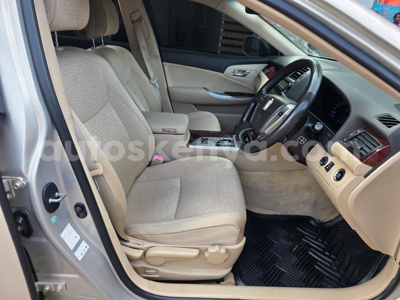 Big with watermark toyota crown nairobi nairobi 28247