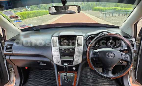 Buy Used Toyota Harrier Silver Car in Nairobi in Nairobi Buy Used Toyota Harrier Silver Car in Nairobi in Nairobi