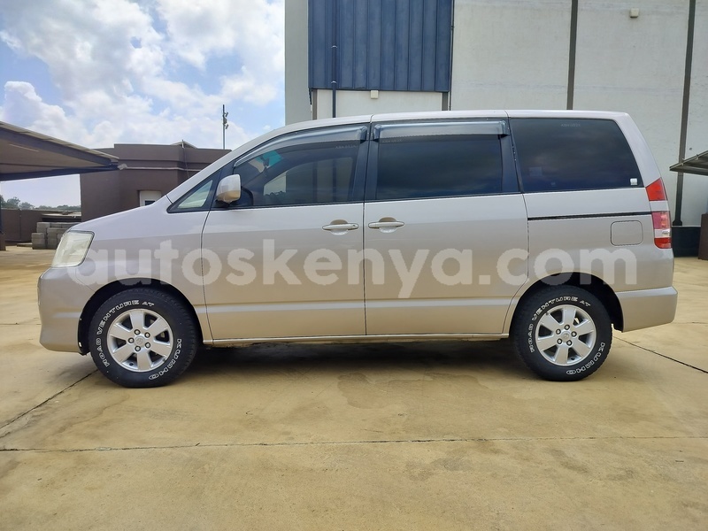 Big with watermark toyota noah nairobi nairobi 28262