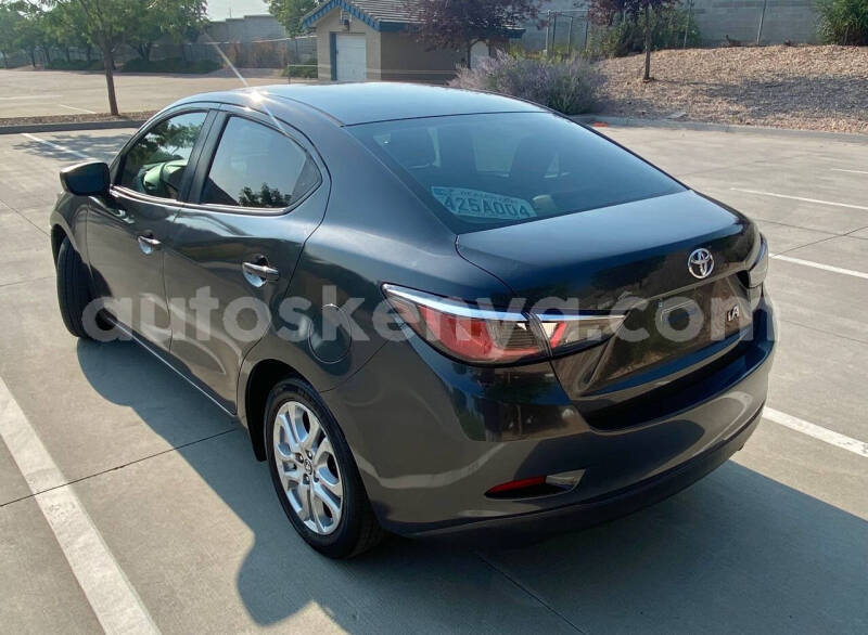 Big with watermark toyota yaris nairobi nairobi 28283