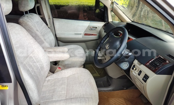 Buy Used Toyota Noah Brown Car in Nairobi in Nairobi Buy Used Toyota Noah Brown Car in Nairobi in Nairobi