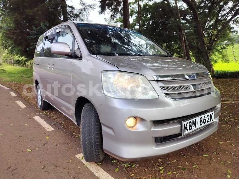 Big with watermark toyota noah nairobi nairobi 28292