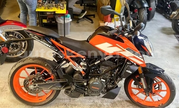 Buy Used KTM Duke Beige Bike in Nairobi in Nairobi