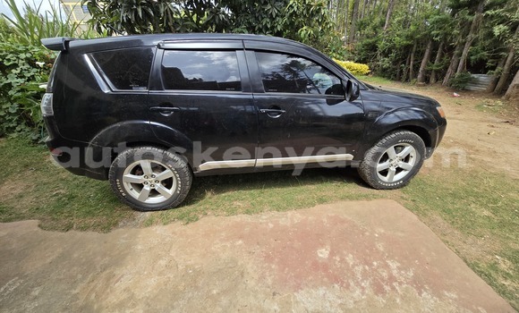 Oofamaa Mitsubishi Outlander Black Makiinaa iti Nakuru keessatti Rift Valley keessatti Oofamaa Mitsubishi Outlander Black Makiinaa iti Nakuru keessatti Rift Valley keessatti