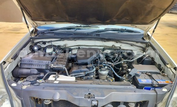 Nunua Ilio tumika Toyota Land Cruiser Prado Nyeupe Gari ndani ya Nairobi nchini Nairobi Nunua Ilio tumika Toyota Land Cruiser Prado Nyeupe Gari ndani ya Nairobi nchini Nairobi