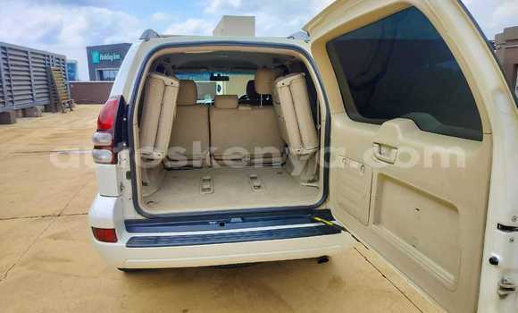 Buy Used Toyota Land Cruiser Prado White Car in Nairobi in Nairobi Buy Used Toyota Land Cruiser Prado White Car in Nairobi in Nairobi