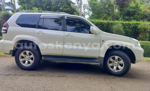 Buy Used Toyota Land Cruiser Prado White Car in Nairobi in Nairobi Buy Used Toyota Land Cruiser Prado White Car in Nairobi in Nairobi