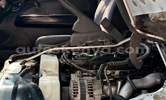 Nunua Ilio tumika Nissan Caravan Nyeupe Gari ndani ya Nairobi nchini Nairobi Nunua Ilio tumika Nissan Caravan Nyeupe Gari ndani ya Nairobi nchini Nairobi