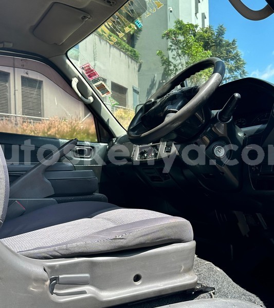 Big with watermark nissan caravan nairobi nairobi 28298