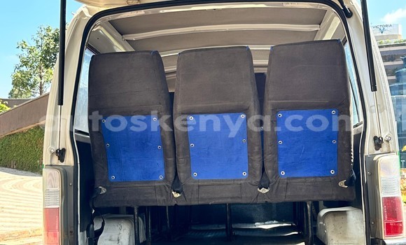 Nunua Ilio tumika Nissan Caravan Nyeupe Gari ndani ya Nairobi nchini Nairobi Nunua Ilio tumika Nissan Caravan Nyeupe Gari ndani ya Nairobi nchini Nairobi