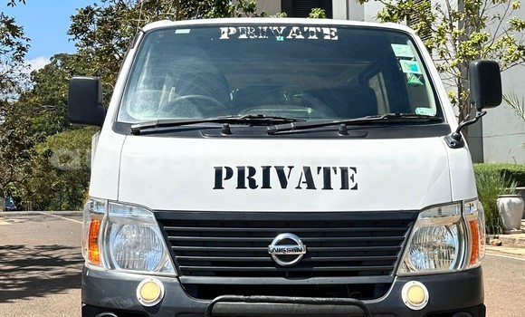 Nunua Ilio tumika Nissan Caravan Nyeupe Gari ndani ya Nairobi nchini Nairobi Nunua Ilio tumika Nissan Caravan Nyeupe Gari ndani ya Nairobi nchini Nairobi