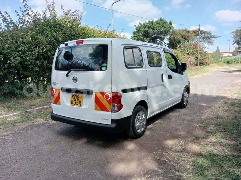 Big with watermark nissan nv200 nairobi machakos 28322