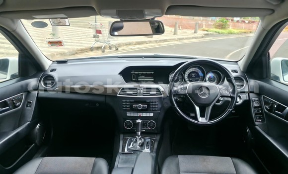 Buy Used Mercedes-Benz C180 COUPE White Car in Nairobi in Nairobi Buy Used Mercedes-Benz C180 COUPE White Car in Nairobi in Nairobi