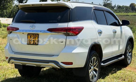 Buy Used Toyota Fortuner White Car in Nairobi in Nairobi Buy Used Toyota Fortuner White Car in Nairobi in Nairobi