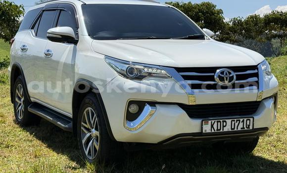 Buy Used Toyota Fortuner White Car in Nairobi in Nairobi Buy Used Toyota Fortuner White Car in Nairobi in Nairobi
