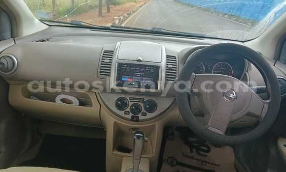 Oofamaa Nissan Note Silver Makiinaa iti Nairobi keessatti Nairobi keessatti Oofamaa Nissan Note Silver Makiinaa iti Nairobi keessatti Nairobi keessatti