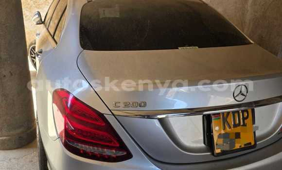 Oofamaa Mercedes‒Benz 200 Silver Makiinaa iti Nairobi keessatti Nairobi keessatti Oofamaa Mercedes‒Benz 200 Silver Makiinaa iti Nairobi keessatti Nairobi keessatti