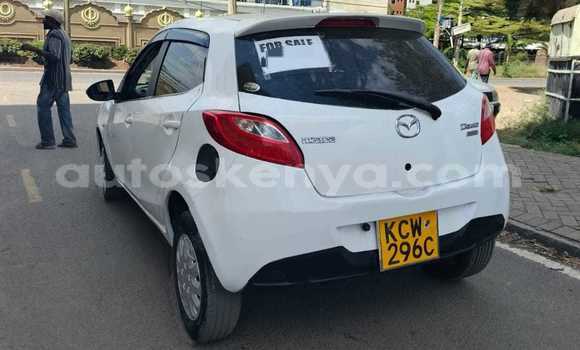Oofamaa Mazda Demio White Makiinaa iti Nairobi keessatti Nairobi keessatti Oofamaa Mazda Demio White Makiinaa iti Nairobi keessatti Nairobi keessatti