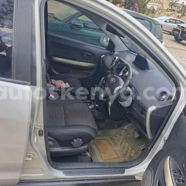 Big with watermark toyota ist nairobi nairobi 28345